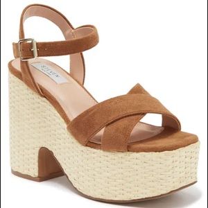 ⭐️ SOLD ⭐️ Steve Madden Steven New York Dipsy Platform Espadrille Sandals